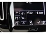 Volvo XC40 1.5 T4 Plug-in hybrid Plus Dark | Facelift | Panoramadak | Harman Kardon audio | Elektrische stoelverstelling | Stoel- en stuurverwarming | Cruise control | Navigatie | Apple Carplay / Android Auto | Climate control | LED koplampen |