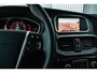Volvo V40 Cross Country T3 152pk Geartronic Polar+ Luxury | Trekhaak | Panormadak | Parkeerverwarming | Donker glas | Park Asisst V+A | DAB+ | Volvo on Call app | Leder | Verw.stoelen