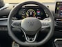 Volkswagen T-Roc 1.5 eTsi R-Line First Edition | HUD | 360° camera | 20 "