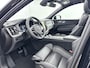Volvo XC60 T6 Recharge Plus Black Edition | 21" | Luchtvering | Trekhaak | Panoramadak | Getint Glas | Full LED | Elektr. verst. Sportstoelen | Stoel/Stuur/Achterbankverwarming | Keyless