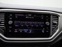 Volkswagen T-Roc 1.0 TSI Style Business | ACC | Parkeersensoren V + A | Apple Carplay/Android Auto | Airco |