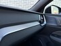 Volvo V60 2.0 T6 Plug-in hybrid AWD Plus Dark | PHEV | 360 Graden Camera | Trekhaak | Sportstoelen | Harman Kardon Audio | Keyless Entry | Achterbank en Voorstoelen Verwarmd | Apple Carplayy | Android Auto | Navigatie