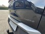 Peugeot 3008 1.2 Hybrid 145 PK Automaat Allure | Demonstratiemodel met slechts 3.800 KM | Trekhaak Afneembaar 1200 KG | 21" Panorama Navigatie Scherm | AGR Stoel met Stoelverwarming | LED Verlichting | Cruise Control | Camera | Parkeersensoren | Hoge Zitpositie | Keyless Entry | 19" Lichtmetalen Velgen |