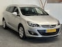 Opel Astra SPORTS TOURER 1.4 TURBO BUSINESS + NAVIGATIE CRUISE CONTROL CLIMATE CONTROL BLUETOOTH TELEFOON 16" LICHTMETALEN VELGEN ZEER MOOI !~! 3010 DEK
