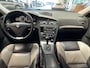 Volvo S60 2.4 DRIVERS EDITION NAVIGATIE CRUISE CONTROL CLIMATE CONTROL STOELVERWARMING AFNEEMBARE TREKHAAK 17" LICHTMETALEN VELGEN ZEER MOOI !! Brgl