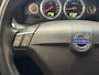 Volvo S60 2.4 DRIVERS EDITION NAVIGATIE CRUISE CONTROL CLIMATE CONTROL STOELVERWARMING AFNEEMBARE TREKHAAK 17" LICHTMETALEN VELGEN ZEER MOOI !! Brgl