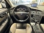 Volvo S60 2.4 DRIVERS EDITION NAVIGATIE CRUISE CONTROL CLIMATE CONTROL STOELVERWARMING AFNEEMBARE TREKHAAK 17" LICHTMETALEN VELGEN ZEER MOOI !! Brgl