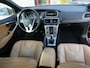 Volvo V40 2.0 T2 Nordic+ INSCRIPTION-PANODAK-DEALERONDERHOUDEN-STOELVERWARMING-VOLLEDER-TREKHAAK