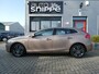 Volvo V40 2.0 T2 Nordic+ INSCRIPTION-PANODAK-DEALERONDERHOUDEN-STOELVERWARMING-VOLLEDER-TREKHAAK