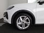 Volkswagen T-Roc Life First Edition 1.5 eTSI 85 kW / 116 PK SUV 7 v
