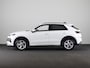 Volkswagen T-Roc Life First Edition 1.5 eTSI 85 kW / 116 PK SUV 7 v