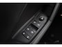 Audi A3 Limousine 30 TFSI S edition 110PK / 81kW DSG, Panoramadak, verwarmbare voorstoelen, S-Line in- en exterieur, trekhaak, Apple Carplay & Android Auto, half lederen bekleding, LED verlichting met dynamische richtingaanwijzers, digital cockpit pro, navigatie, keyless go & entry, elektrisch verstel- en verwarmbare buitenspiegels, adaptieve cruise control (acc), airco, draadloze telefoonlader