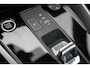 Audi A3 Limousine 30 TFSI S edition 110PK / 81kW panoramadak stoelverwarming s-Line in en exterieur trekhaak half leder dynamische richtingaanwijzers digital cockpit pro navigatie