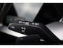 Audi A3 Limousine 30 TFSI S edition 110PK / 81kW DSG, Panoramadak, verwarmbare voorstoelen, S-Line in- en exterieur, trekhaak, Apple Carplay & Android Auto, half lederen bekleding, LED verlichting met dynamische richtingaanwijzers, digital cockpit pro, navigatie, keyless go & entry, elektrisch verstel- en verwarmbare buitenspiegels, adaptieve cruise control (acc), airco, draadloze telefoonlader