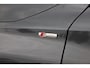 Audi A3 Limousine 30 TFSI S edition 110PK / 81kW DSG, Panoramadak, verwarmbare voorstoelen, S-Line in- en exterieur, trekhaak, Apple Carplay & Android Auto, half lederen bekleding, LED verlichting met dynamische richtingaanwijzers, digital cockpit pro, navigatie, keyless go & entry, elektrisch verstel- en verwarmbare buitenspiegels, adaptieve cruise control (acc), airco, draadloze telefoonlader