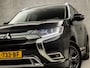 Mitsubishi Outlander 2.4 PHEV Deluxe 225Pk Automaat (APPLE CARPLAY, CLIMATE, CAMERA, TREKHAAK, STOELVERWARMING, SPORTSTOELEN, KEYLESS, CRUISE, XENON, NIEUWSTAAT)