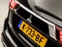 Mitsubishi Outlander 2.4 PHEV Deluxe 225Pk Automaat (APPLE CARPLAY, CLIMATE, CAMERA, TREKHAAK, STOELVERWARMING, SPORTSTOELEN, KEYLESS, CRUISE, XENON, NIEUWSTAAT)