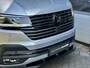 Volkswagen Transporter 2.0 TDI 150pk | DSG | Lang | Bulli | Blackline | LED | Navi | Apple Carplay | Trekhaak | Camera | 2 comfortstoelen | ex btw