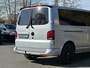 Volkswagen Transporter 2.0 TDI 150pk | DSG | Lang | Bulli | Blackline | LED | Navi | Apple Carplay | Trekhaak | Camera | 2 comfortstoelen | ex btw