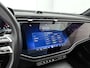 Mercedes-Benz E-klasse 300 e AMG Plug-In Hybride AMG Line | Panoramadak | Widescreen Dashboard | Burmester® 4D surround sound system | Digil Licht. Inclusief 24 maanden MB Certified garantie voor Europa.