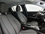 Peugeot e-208 EV Style 50 kWh 136pk | Navigatie | Climate Control | Cruise Control | Parkeersensoren v+a | Stoelverwarming | Draadloze Apple Carplay / Android Auto | DAB+ radio | Led koplampen | Elektrisch inklapbare spiegels | Armsteun | Donker getint glas | 16" lichtmetalen velgen |