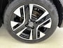 Peugeot e-208 EV Style 50 kWh 136pk | Navigatie | Climate Control | Cruise Control | Parkeersensoren v+a | Stoelverwarming | Draadloze Apple Carplay / Android Auto | DAB+ radio | Led koplampen | Elektrisch inklapbare spiegels | Armsteun | Donker getint glas | 16" lichtmetalen velgen |
