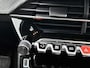 Peugeot e-208 EV Style 50 kWh 136pk | Navigatie | Climate Control | Cruise Control | Parkeersensoren v+a | Stoelverwarming | Draadloze Apple Carplay / Android Auto | DAB+ radio | Led koplampen | Elektrisch inklapbare spiegels | Armsteun | Donker getint glas | 16" lichtmetalen velgen |