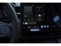 Lynk & Co 01 276PK Automaat Core / Adaptieve cruise control / Stoel - en stuurwielverarming / Parkeersensoren met camera / Apple carplay / Trekhaak / Metallic lak / 19" lichtmetalen velgen
