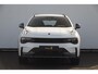 Lynk & Co 01 276PK Automaat Core / Adaptieve cruise control / Stoel - en stuurwielverarming / Parkeersensoren met camera / Apple carplay / Trekhaak / Metallic lak / 19" lichtmetalen velgen