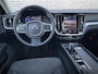Volvo V60 2.0 B4 Core | Adaptieve Cruise Control | Stuurwielverwarming | Dodehoek Detectie | Navigatie | DAB+ | Keyless Entry / Start | Elektrische Achterklep |