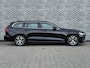 Volvo V60 2.0 B4 Core | Adaptieve Cruise Control | Stuurwielverwarming | Dodehoek Detectie | Navigatie | DAB+ | Keyless Entry / Start | Elektrische Achterklep |