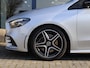 Mercedes-Benz B-klasse 220 Launch Edition Premium Plus | AMG | Night-Pakket | Voorstoelen Memory+Verw. | MBUX | Pano | Trekhaak | Ambiente | Multibeam LED | Sound-System | Keyless | Parkeer-Pakket | Diefstalbeveiligingspakket |