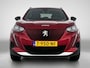 Peugeot e-2008 SUV EV Allure 50 kWh 136pk | Lage kilometerstand! | Navigatie | Achteruitrijcamera | Stoelverwarming | Climate Control | Cruise Control | Parkeersensoren | Keyless | Armsteun | Bluetooth | Apple CarPlay / Android Auto | DAB+ radio | Donker getint glas | 17" lichtmetalen velgen |