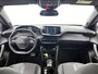 Peugeot e-2008 SUV EV Allure 50 kWh 136pk | Lage kilometerstand! | Navigatie | Achteruitrijcamera | Stoelverwarming | Climate Control | Cruise Control | Parkeersensoren | Keyless | Armsteun | Bluetooth | Apple CarPlay / Android Auto | DAB+ radio | Donker getint glas | 17" lichtmetalen velgen |