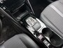 Peugeot e-2008 SUV EV Allure 50 kWh 136pk | Lage kilometerstand! | Navigatie | Achteruitrijcamera | Stoelverwarming | Climate Control | Cruise Control | Parkeersensoren | Keyless | Armsteun | Bluetooth | Apple CarPlay / Android Auto | DAB+ radio | Donker getint glas | 17" lichtmetalen velgen |
