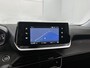 Peugeot 2008 SUV Allure 100pk | Navigatie | Achteruitrijcamera | 3D Cockpit | Stoelverwarming | Climate Control | Cruise Control | Led koplampen | Parkeersensoren | Keyless start | Apple Carplay / Android Auto | Bluetooth | DAB+ radio | Donker getint glas | 17" lichtmetalen velgen |