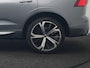 Volvo XC60 T6 AWD R-Design PHEV 350pk Dealer O.H. | Panodak | Adaptive Cruise | Camera | Lederen Sportstoelen Memory & Verwarmd | Harman / Kardon | Stuur Verwarmd | 21"L.M | Apple Carplay | Keyless | Blis | Navigatie | DAB | Plug In Hybrid