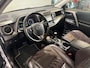 Toyota RAV4 2.5 Hybrid AWD Style | Lederen bekleding | Trekhaak | Stoelverwarming | 1650kg trekgewicht |