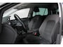 Volkswagen Golf 1.0 TSI Comfortline Business Navigatie | Trekhaak | Led achterlichten | Comfortstoelen