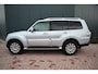 Mitsubishi Pajero 3.2 DI-D Invite Side Window Van Automaat Leder Navigatie Grijs kenteken Trekhaak