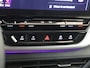 Volkswagen ID.4 Pro Advantage 77 kWh | SoH 92% | Achteruitrijcamera | Adaptieve cruise control | Keyless | Leder/alcantara bekleding | Parkeerassistent | Navigatie | Stoel- en stuurwielverwarming |