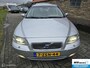 Volvo V70 2.4 Summum 7 persoons! Mooie auto!