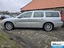 Volvo V70 2.4 Summum 7 persoons! Mooie auto!