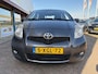 Toyota Yaris 1.3 VVTi Comfort AIRCO APK T/M 19-1-2027