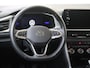 Volkswagen T-Roc 1.0 TSI Life | Parkeerassistent | Keyless | Adaptieve cruise control | CarPlay | Achteruitrijcamera | Airco | Elektrisch inklapbare buitenspiegels |