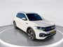 Volkswagen T-Cross 1.5TSI/150PK R-Line · Camera · Beats Audio · Trekhaak · Navigatie · Climate · Stoelverwarming ·