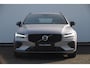 Volvo V60 T6 350PK Automaat AWD Plus Dark / Adaptive cruise control / Elektrische stoelen / Harman Kardon audio / Trekhaak / Pilot assist / BLIS / Stoel en stuur verwarming / Elektrische achterklep / Parkeersensoren met 360 camera / Google infotainment