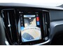 Volvo V60 T6 350PK Automaat AWD Plus Dark / Adaptive cruise control / Elektrische stoelen / Harman Kardon audio / Trekhaak / Pilot assist / BLIS / Stoel en stuur verwarming / Elektrische achterklep / Parkeersensoren met 360 camera / Google infotainment