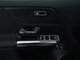 Mercedes-Benz GLA 250e Luxury Line Parkeersensoren + achteruitrijcamera | Spiegel pakket | Easy Pack achterklep | Winter pakket : Stuur en Stoelverwarming. Inclusief 24 maanden MB Certified garantie voor Europa.