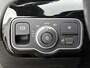 Mercedes-Benz A-klasse 180 Premium Plus Ledkoplampen | Apple CarPlay | Achteruitrijcamera | Spiegelpakket | Keyless-Go | Sfeerverlichting. Inclusief 24 maanden Mercedes-Benz Certified garantie voor Europa.